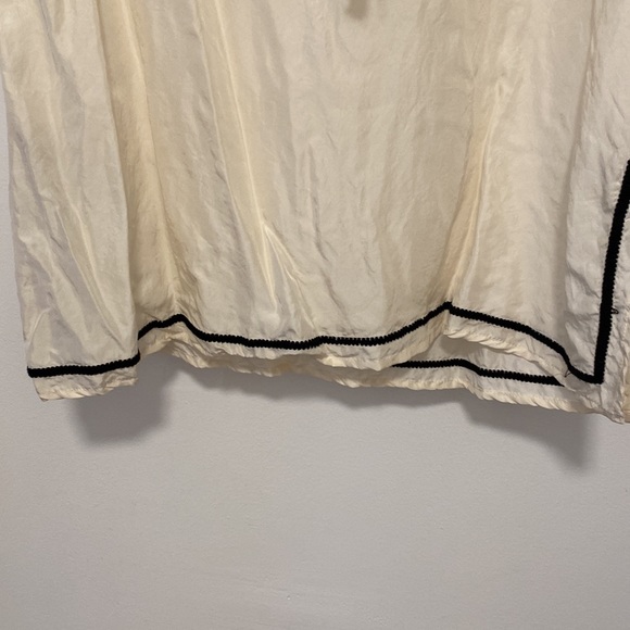 Top Classic Embroidered - Picture 4 of 8